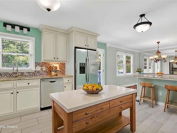 2nd image of 951 Alexis Way