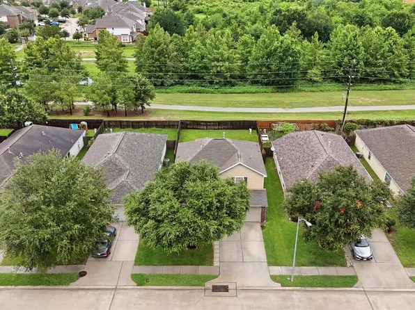 24618 Lakecrest Village Dr, Katy, TX 77493