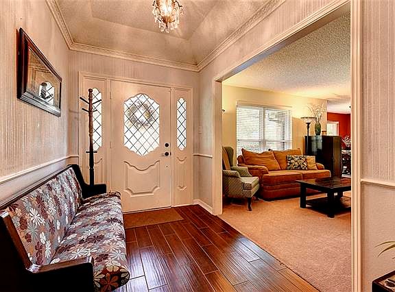 3rd image of 4500 Weyhill Dr