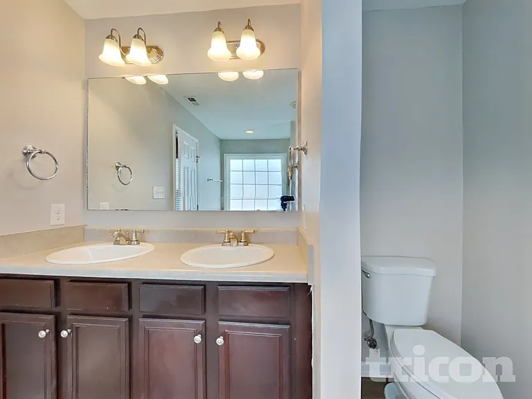 496 Crutchfield Dr — Photo 9