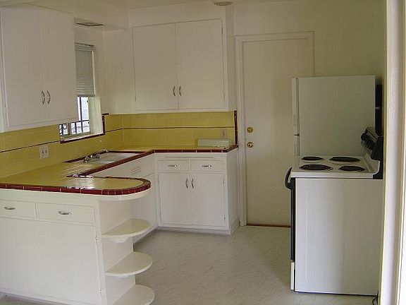 2nd image of 251 Fairmount Ave APT A