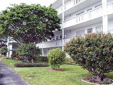 1st image of 455 Richmond F