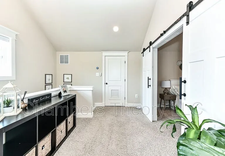 2453 N Jefferson St — Photo 27