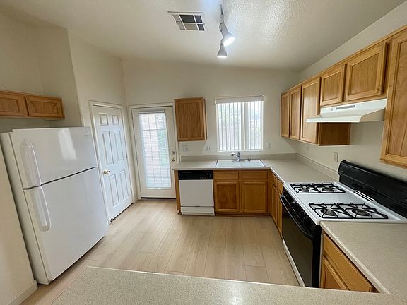3rd image of 4925 River Splash Ave
