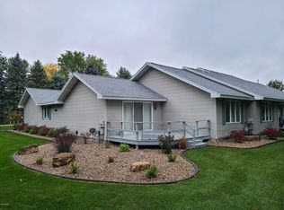 102 E Gatehouse Dr #102, Edmore, MI 48829