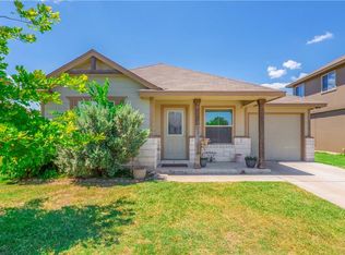 512 Azurite Dr, Jarrell, TX 76537
