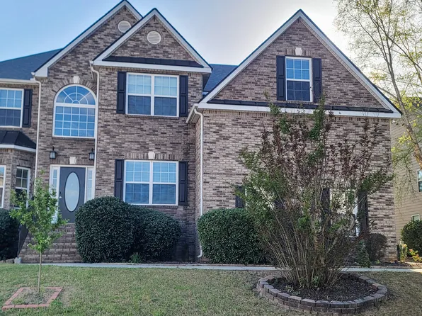 558 Georgia Cir, Loganville, GA 30052