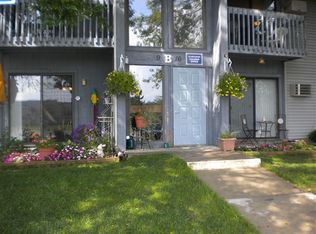 811 S Carney Dr, Saint Clair, MI