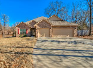 10200 Dove Crossing Rd, Newalla, OK 74857