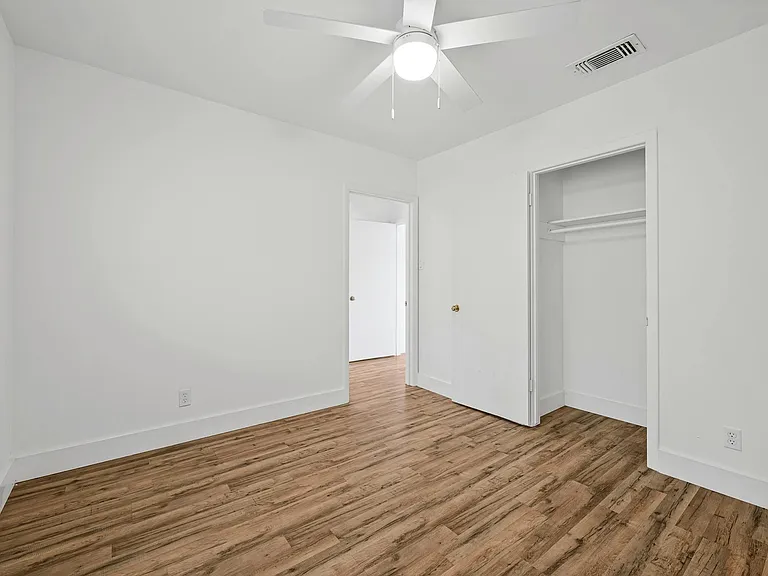 2401 Winsted Ln #2 — Photo 13