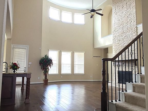 5th image of 4610 Macoma Ct