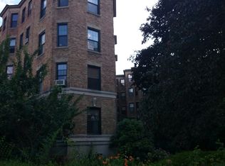 118 Riverway APT 2, Boston, MA 02215