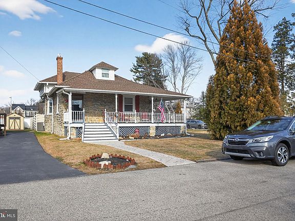2nd image of 2143 Haig Ave