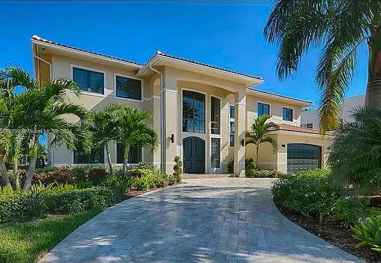 513 Palm Dr — Photo 5