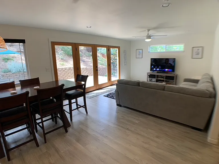 1702 SE Karena Ct — Photo 41