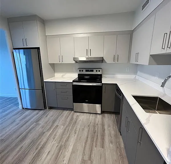 261 Cooper St — Photo 13