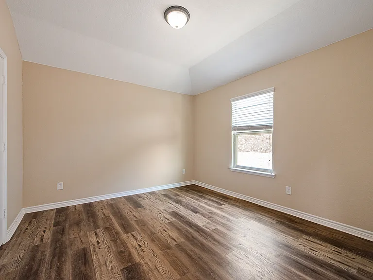 1900 Abby Creek Dr — Photo 18