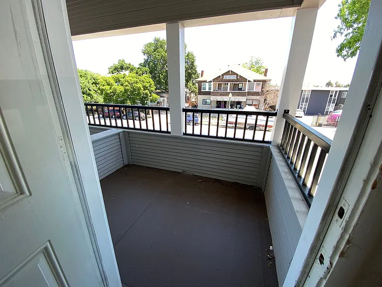 One Bedroom Apartment in Downtown Stockton — Photo 9