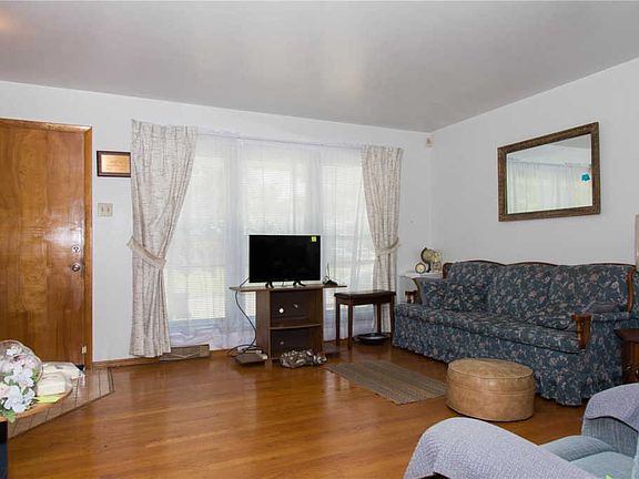 4th image of 8541 Markdale Dr
