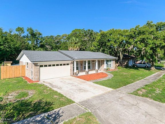2nd image of 4738 Tara Woods Dr E