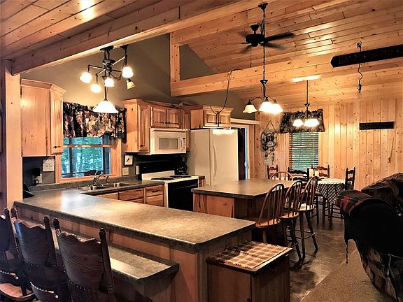 3rd image of 1120 S Gunlock Lake Ln #S