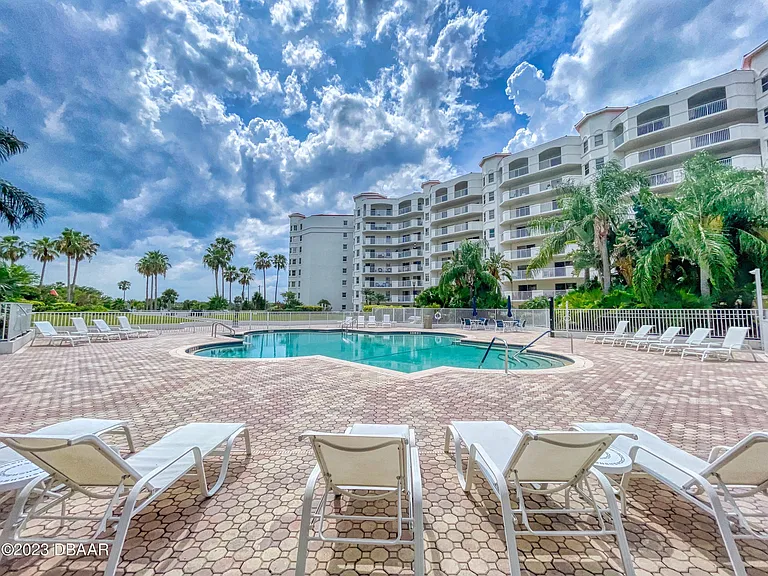 1 John Anderson Dr #Penthouse 7 — Photo 113