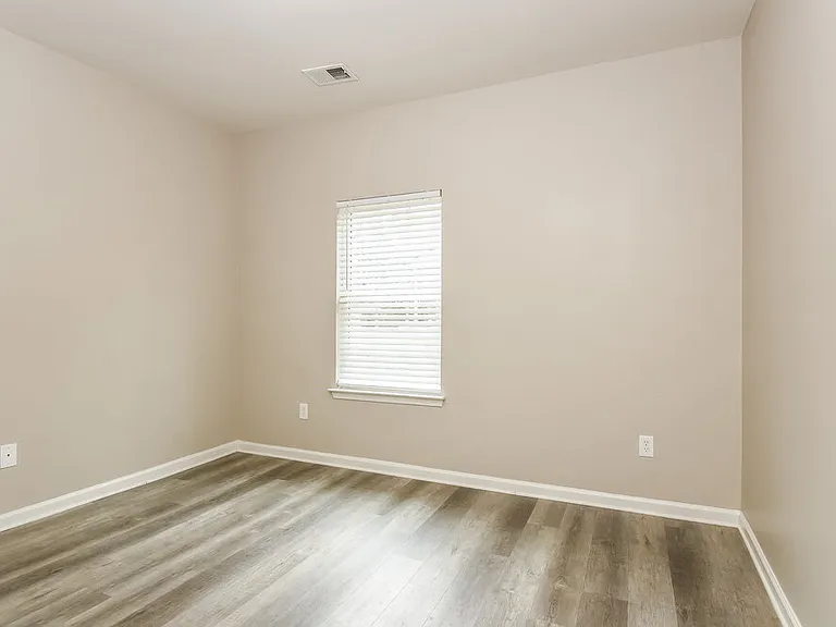 4213 Kenwood Trl — Photo 15