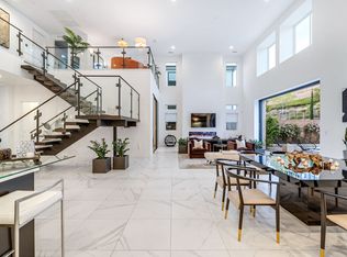 20529 W Shelley Ln, Northridge, CA 91326