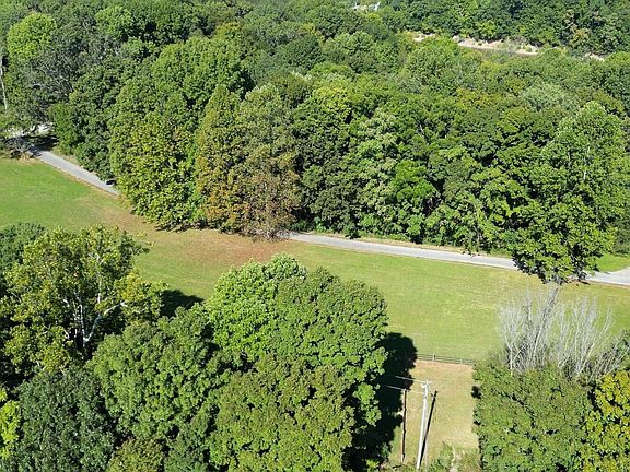 4th image of 1220 Thomason Cemetery Rd