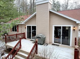 10010 Pine Tree Dr, Minocqua, WI 54548