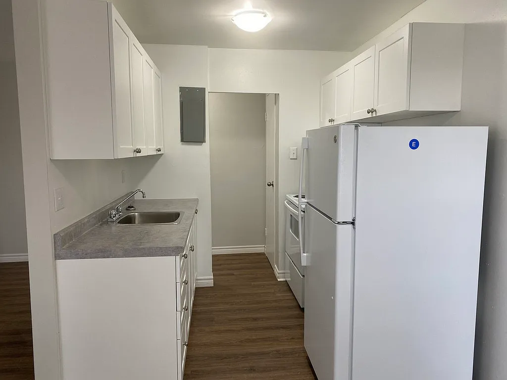 2 bed, $1,395 — Photo 3