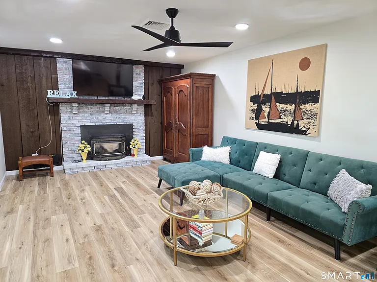 55 Dogwood Rd — Photo 8