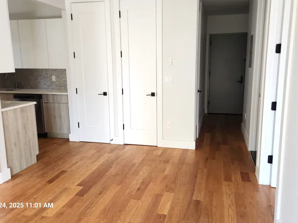 1541 New York Avenue image 8 of 9