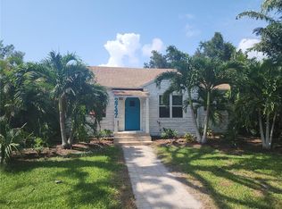 2747 Floyd St, Sarasota, FL 34239
