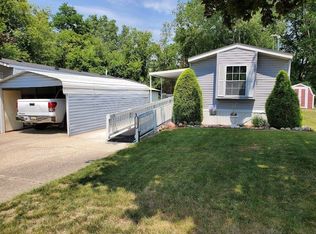 1102 Ranney Dr, Greenville, MI 48838