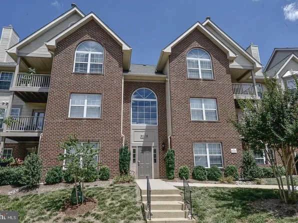 4116 Monument Ct Unit 204, Fairfax, VA 22033