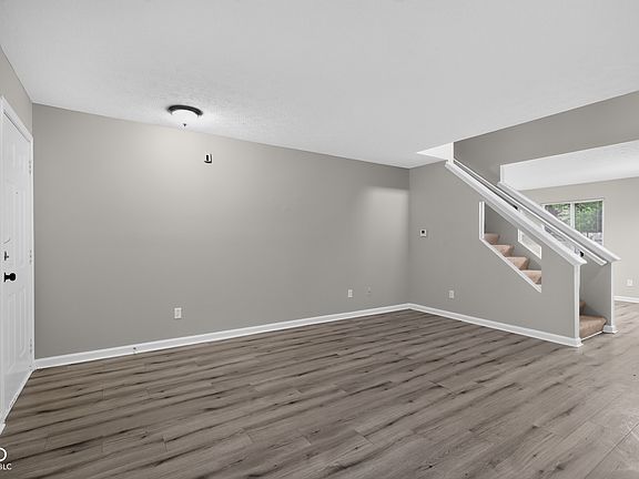 3rd image of 4705 Falcon Run Way