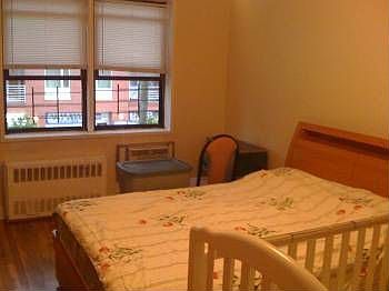 3rd image of 14340 Roosevelt Ave APT 3H