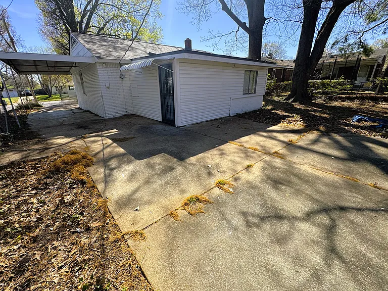 961 N Perkins Rd — Photo 14