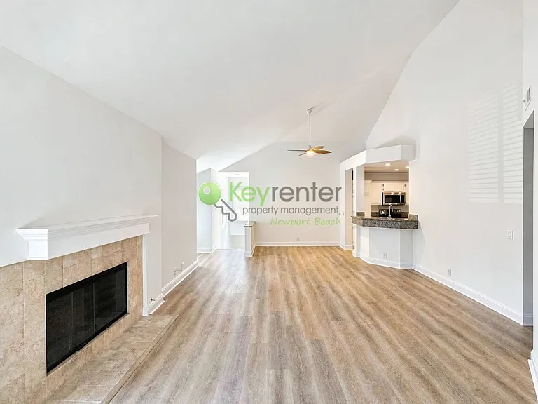 58 Baycrest Ct — Photo 8