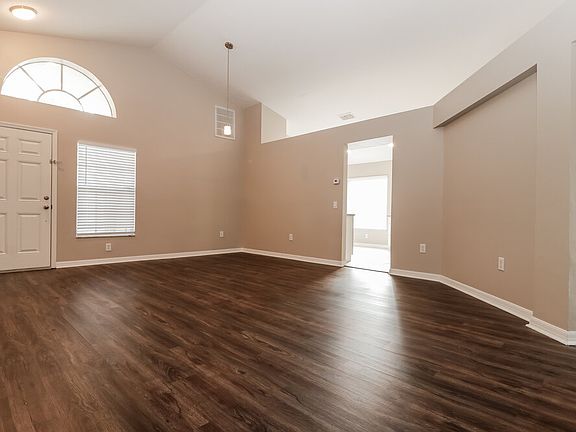 3rd image of 4819 Glenburne Dr