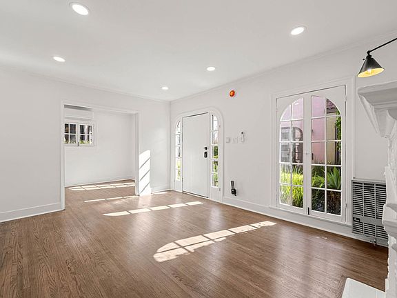 5th image of 5323 Loma Linda Ave #3/4A