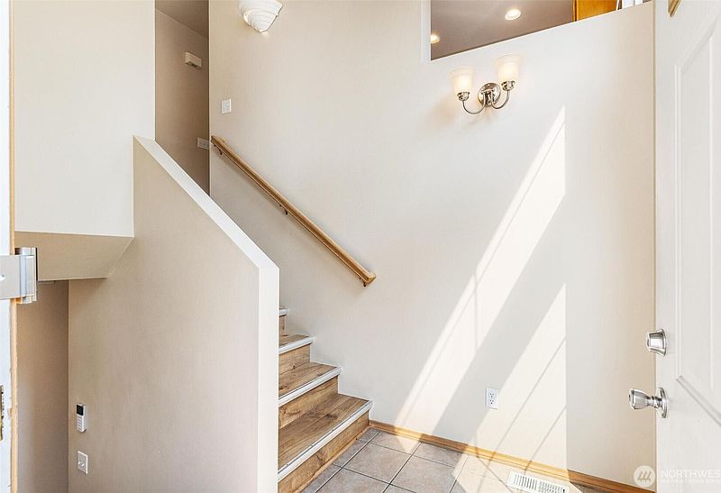 3rd image of 11543 62nd Avenue S