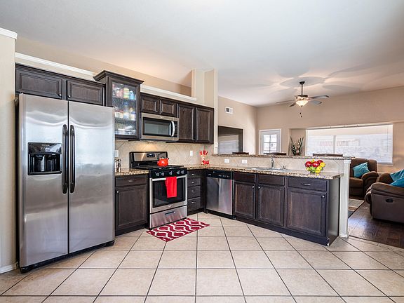 5th image of 3166 Hidden Valley Dr