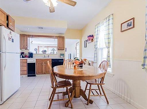 2nd image of 333 Neponset Ave