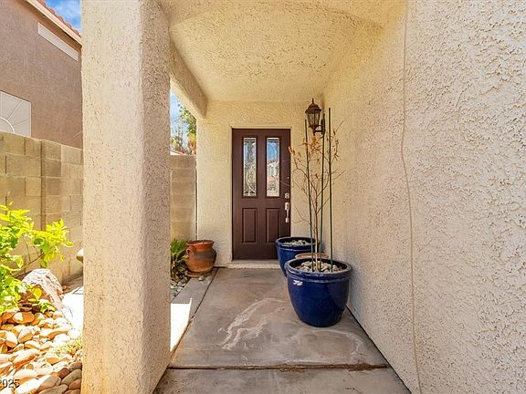 4th image of 9419 Santa Fe Rose St