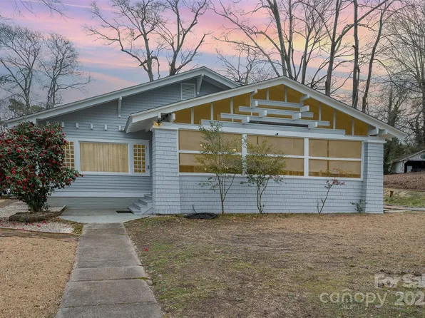 422 Lee Ave, Wadesboro, NC 28170