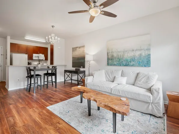 119 Hoowaiwai Loop APT 906, Wailuku, HI 96793