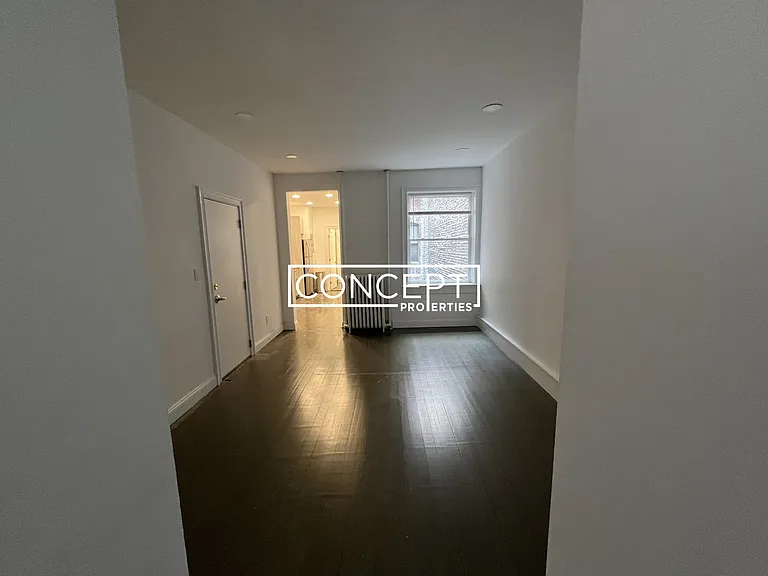 31 Temple St #2C — Photo 1