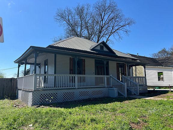 2nd image of 1711 17th St